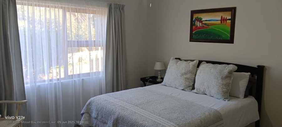 5 Bedroom Property for Sale in Bayview Western Cape